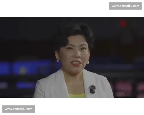 邓亚萍走进印刷学院附小：体育教会孩子 “输得起” 的人生哲学